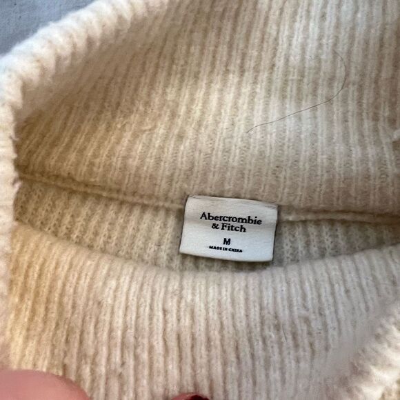 Abercrombie & Fitch Ivory Funnel Neck Ribbed Knit Pullover Sweater Size Medium - Picture 7 of 9